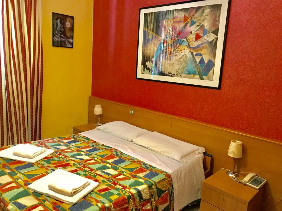 Hotel Edy Милан Экстерьер фото