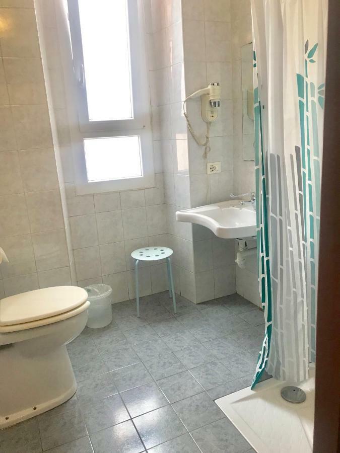 Hotel Edy Милан Экстерьер фото
